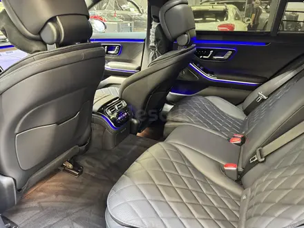 Mercedes-Benz S 580 4MATIC 2025 года за 101 800 000 тг. в Алматы – фото 7