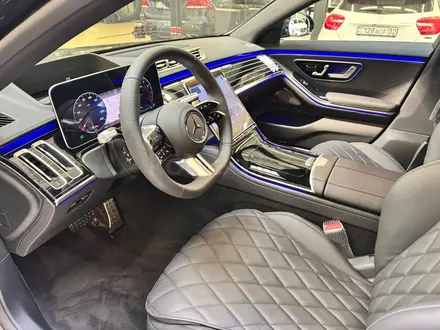Mercedes-Benz S 580 4MATIC 2025 года за 101 800 000 тг. в Алматы – фото 5