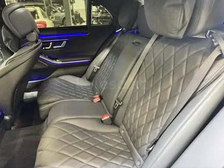 Mercedes-Benz S 580 4MATIC 2025 года за 101 800 000 тг. в Алматы – фото 8