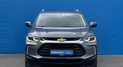 Chevrolet Tracker 2022 года за 7 810 000 тг. в Алматы – фото 2
