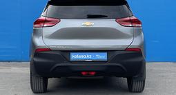 Chevrolet Tracker 2022 года за 7 810 000 тг. в Алматы – фото 4