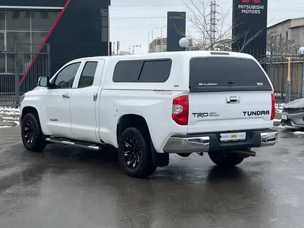 Toyota Tundra 2019 года за 20 890 000 тг. в Алматы – фото 5