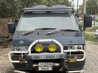 Mitsubishi Delica