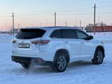 Toyota Highlander 2014 годаүшін16 700 000 тг. в Актобе – фото 5