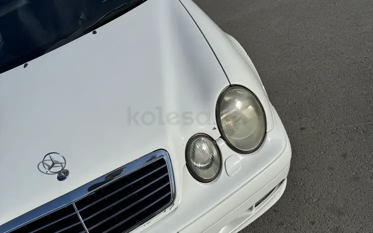 Mercedes-Benz CLK 320 2001 годаүшін4 300 000 тг. в Алматы