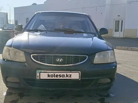 Hyundai Accent 2004 года за 1 000 000 тг. в Костанай – фото 2