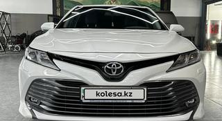 Toyota Camry 2019 года за 13 500 000 тг. в Семей