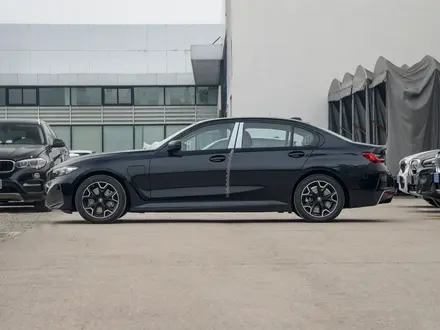 BMW i3 2023 года за 15 400 000 тг. в Алматы – фото 4
