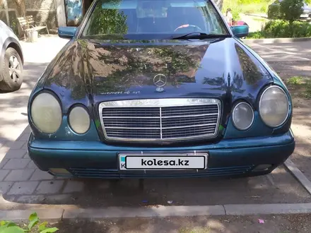 Mercedes-Benz E 230 1995 года за 2 000 000 тг. в Караганда – фото 8