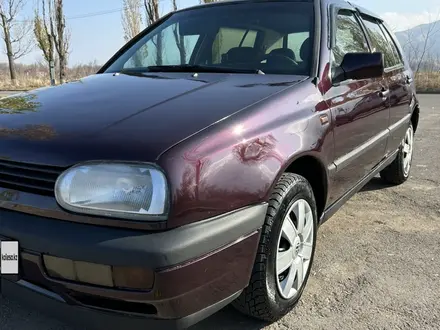 Volkswagen Golf 1994 года за 1 400 000 тг. в Алматы – фото 4