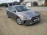 Hyundai Elantra 2018 годаfor7 189 003 тг. в Семей – фото 4