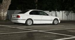 BMW 525 1998 года за 2 500 000 тг. в Алматы – фото 2