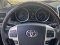 Toyota Land Cruiser 2013 годаүшін19 100 000 тг. в Астана – фото 4