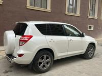 Toyota RAV4 2012 годаүшін9 000 000 тг. в Актау