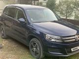 Volkswagen Tiguan 2012 года за 6 200 000 тг. в Алматы – фото 4