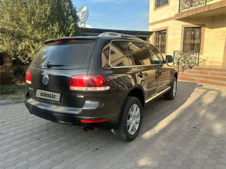 Volkswagen Touareg 2007 года за 7 300 000 тг. в Алматы – фото 12