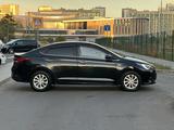 Hyundai Accent 2021 года за 6 950 000 тг. в Астана – фото 2