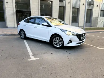Hyundai Accent 2021 года за 6 350 000 тг. в Караганда – фото 3