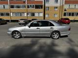 Mercedes-Benz E 230 1995 года за 1 800 000 тг. в Павлодар – фото 2