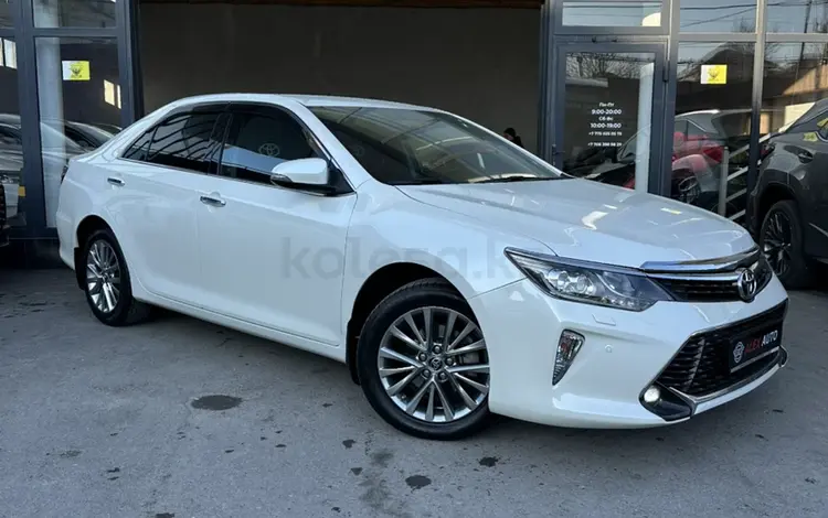 Toyota Camry 2017 годаfor14 800 000 тг. в Шымкент