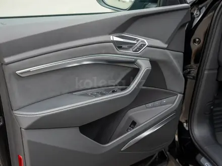 Audi e-tron 2022 года за 35 000 000 тг. в Алматы – фото 33