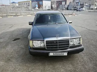 Mercedes-Benz E 260