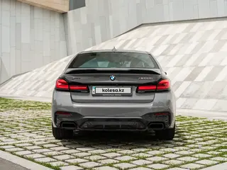 BMW 550