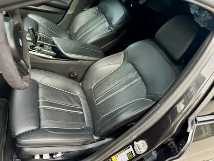 BMW 540 2017 года за 18 900 000 тг. в Алматы – фото 17