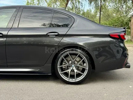 BMW 540 2017 года за 18 900 000 тг. в Алматы – фото 6