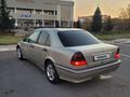 Mercedes-Benz C 200 1998 годаүшін2 600 000 тг. в Караганда