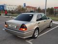 Mercedes-Benz C 200 1998 годаүшін2 600 000 тг. в Караганда – фото 4