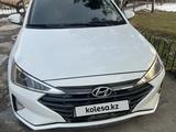 Hyundai Elantra 2019 годаfor7 400 000 тг. в Шымкент