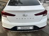 Hyundai Elantra 2019 годаfor7 400 000 тг. в Шымкент – фото 5