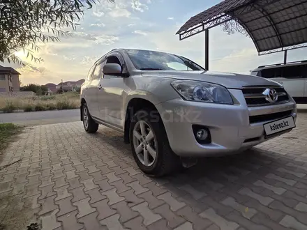 Toyota RAV4, 2010