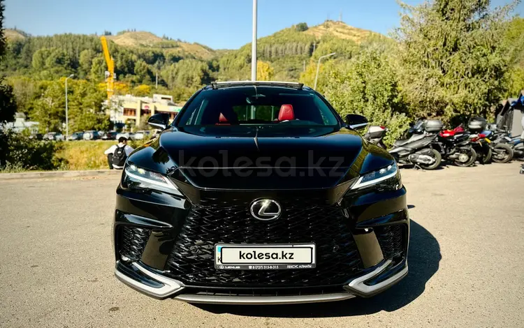 Lexus RX 500h 2023 года за 32 000 000 тг. в Алматы