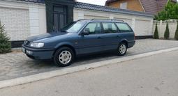 Volkswagen Passat 1995 годаүшін2 450 000 тг. в Тараз – фото 2