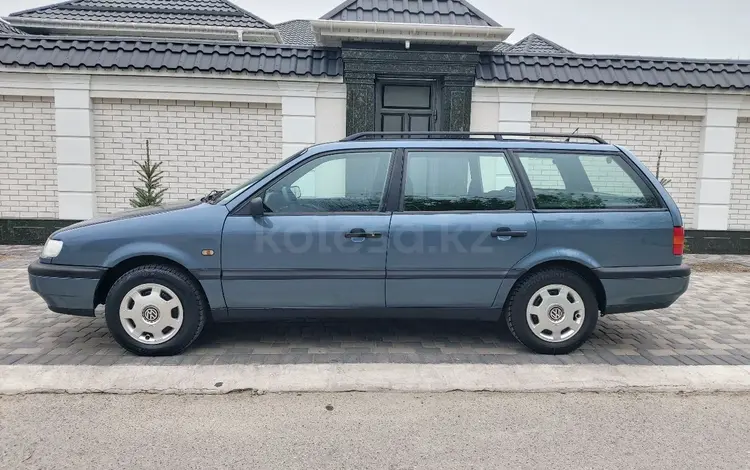 Volkswagen Passat 1995 годаүшін2 450 000 тг. в Тараз