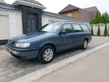 Volkswagen Passat 1995 года за 2 450 000 тг. в Тараз – фото 33