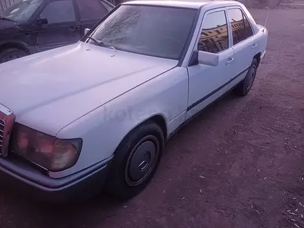 Mercedes-Benz E 200 1988 года за 1 111 111 тг. в Кызылорда – фото 5