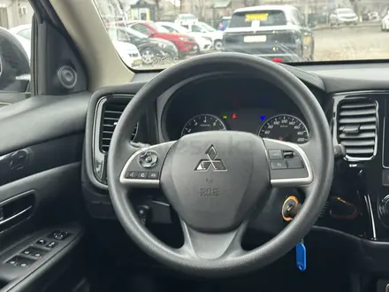 Mitsubishi Outlander 2022 года за 9 990 000 тг. в Актобе – фото 16