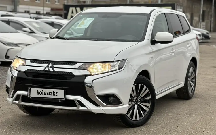 Mitsubishi Outlander 2022 годаүшін9 990 000 тг. в Актобе