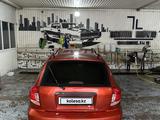 Kia Rio 2004 года за 1 500 000 тг. в Атырау – фото 2
