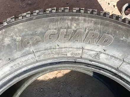 Шины 285/60 R18 — "Yokohama iceGuard" (Филиппины), зимние. В хоро за 135 000 тг. в Астана – фото 9