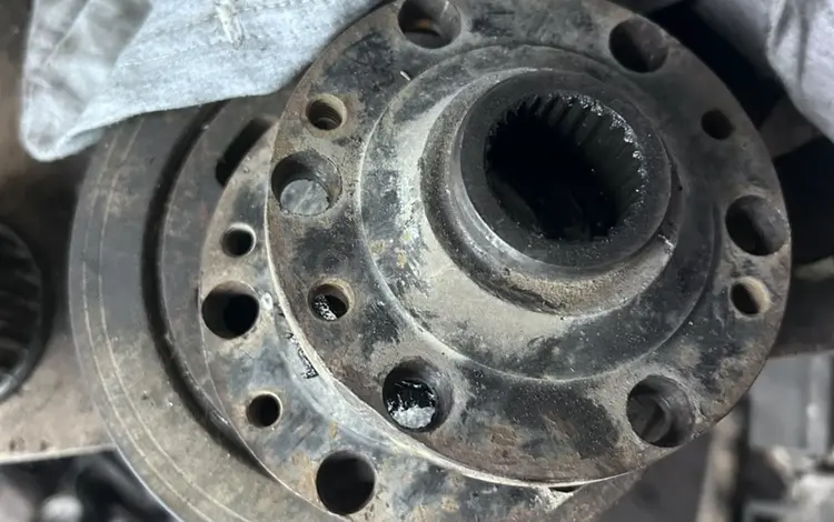 Фланец ступицы за 10 000 тг. в Алматы