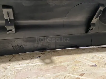 Накладка задняя (губа) — Toyota Camry 45 2010-2011 за 22 000 тг. в Алматы – фото 7