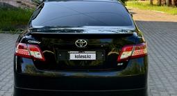 Toyota Camry 2011 года за 4 870 000 тг. в Уральск – фото 5