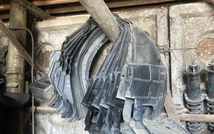 Подкрыльники windom 30 за 60 000 тг. в Алматы