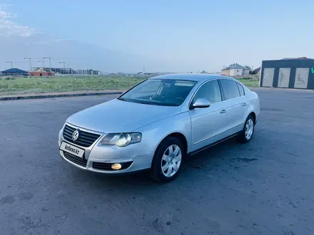 Volkswagen Passat 2007 года за 4 000 000 тг. в Астана
