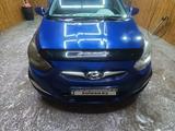 Hyundai Solaris 2012 года за 2 750 000 тг. в Усть-Каменогорск – фото 3