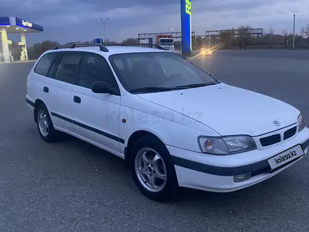 Toyota Carina E 1995 года за 2 950 000 тг. в Алматы